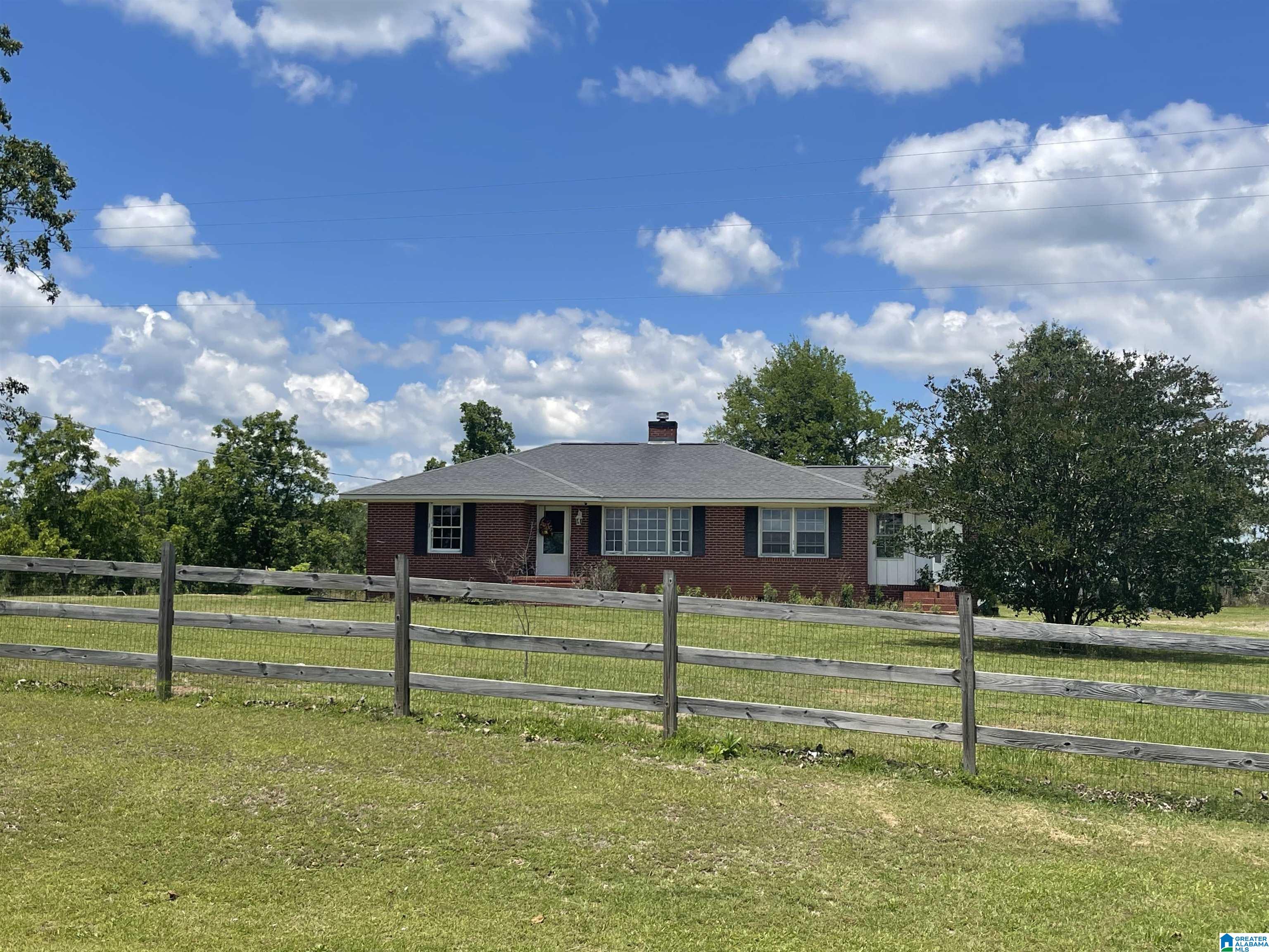 685 County Road 77 Clanton, AL 35045 - Photo 2 of 2