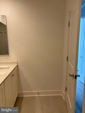 a view of utility room