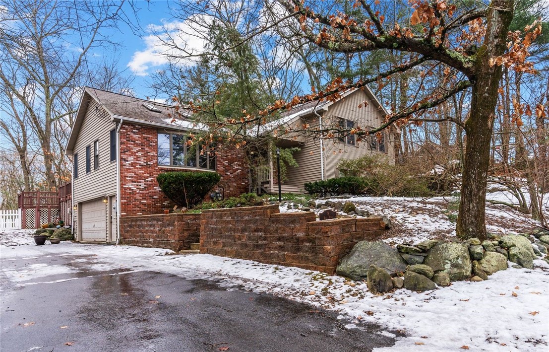 8 Bay Road Barrington, RI 02806 - Photo 1 of 40