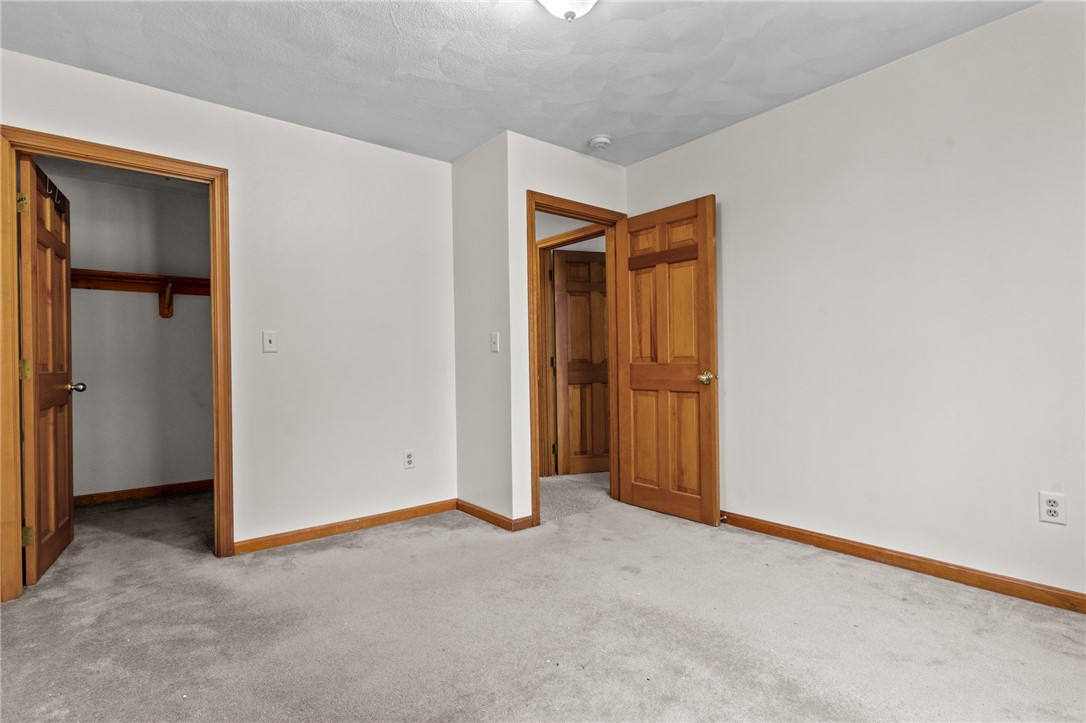 8 Bay Road Barrington, RI 02806 - Photo 18 of 40