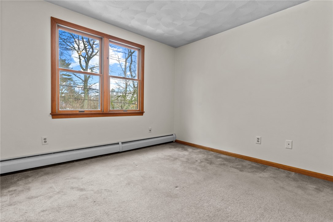 8 Bay Road Barrington, RI 02806 - Photo 20 of 40