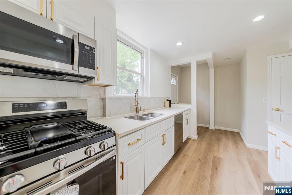 933 Maple Avenue Ridgefield, NJ 07657 - Photo 20 of 33