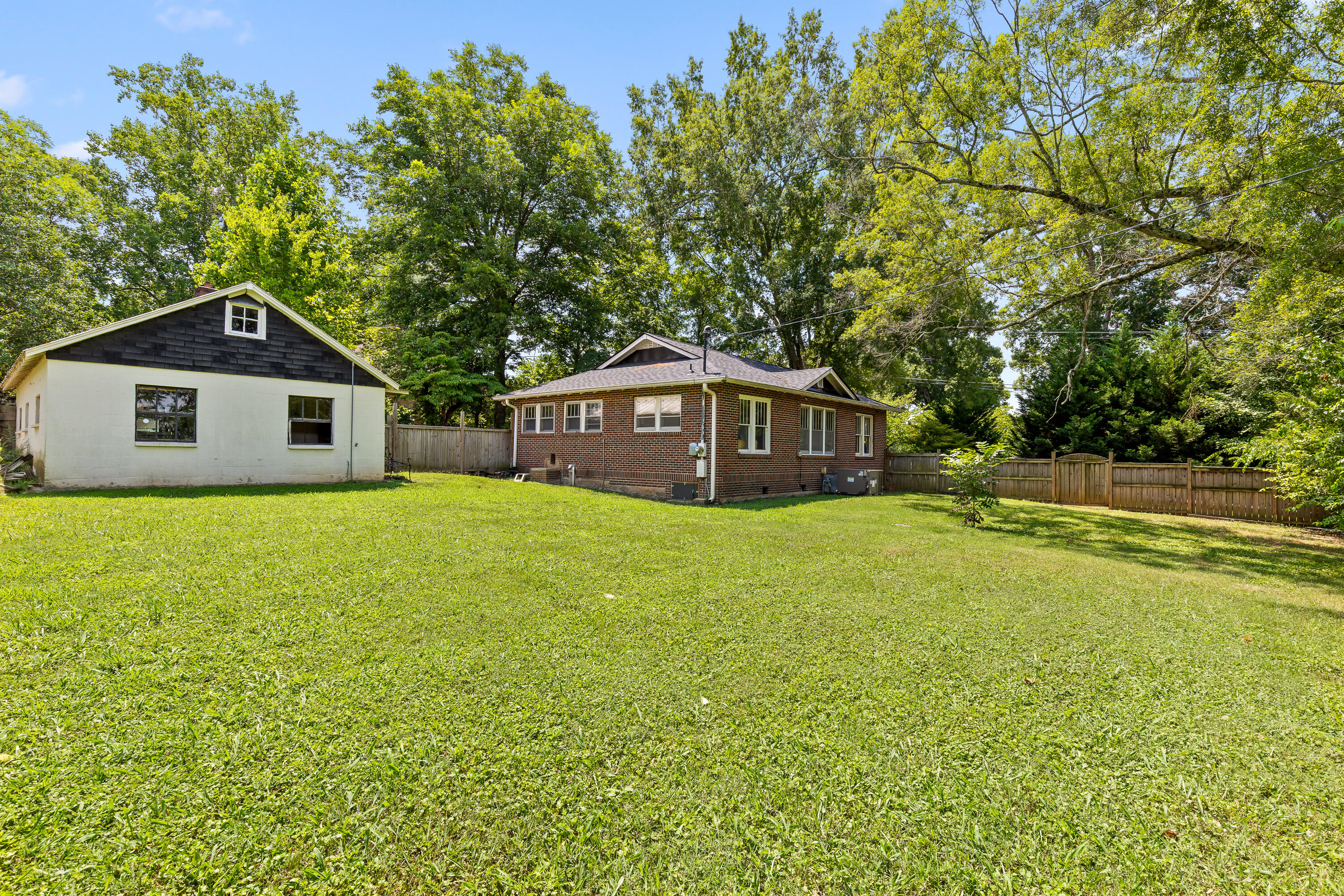 6801 Tyner Road Chattanooga, TN 37421 - Photo 39 of 40 Back of House and Outbuilding
