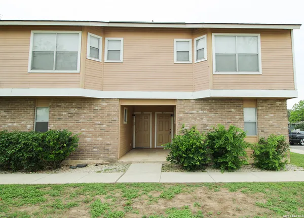 $1,290 | 945 Schertz Parkway, Schertz, TX 78154