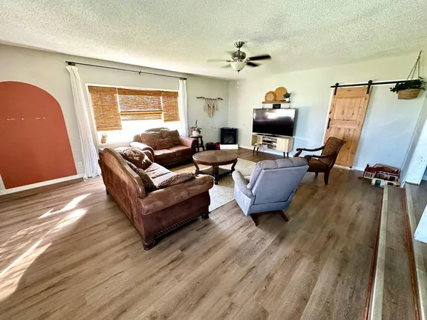 $185,000 | 30997 340th Avenue, Roseau, MN 56751