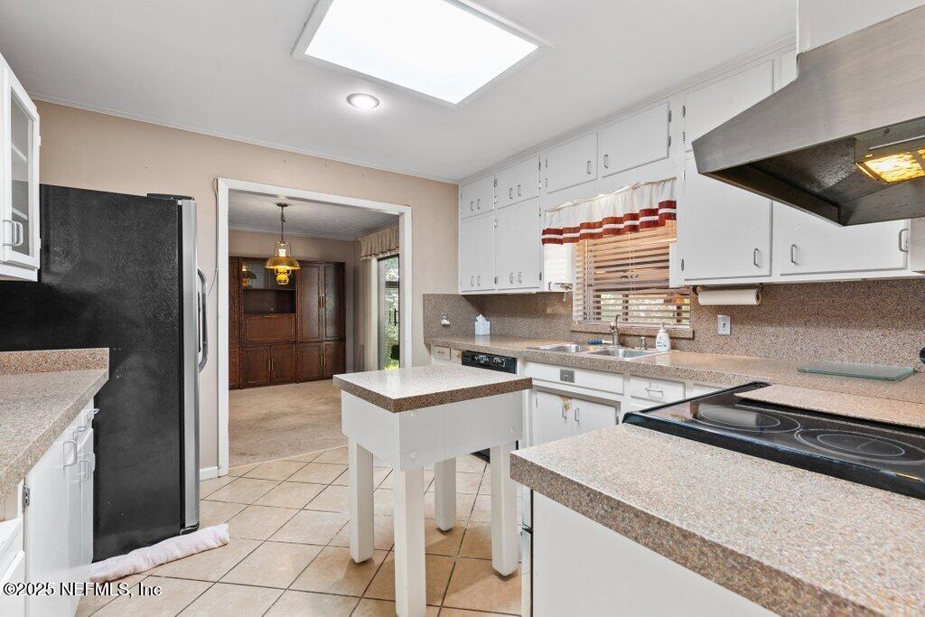 1702 Samontee Road Jacksonville, FL 32211 - Photo 16 of 43 Kitchen