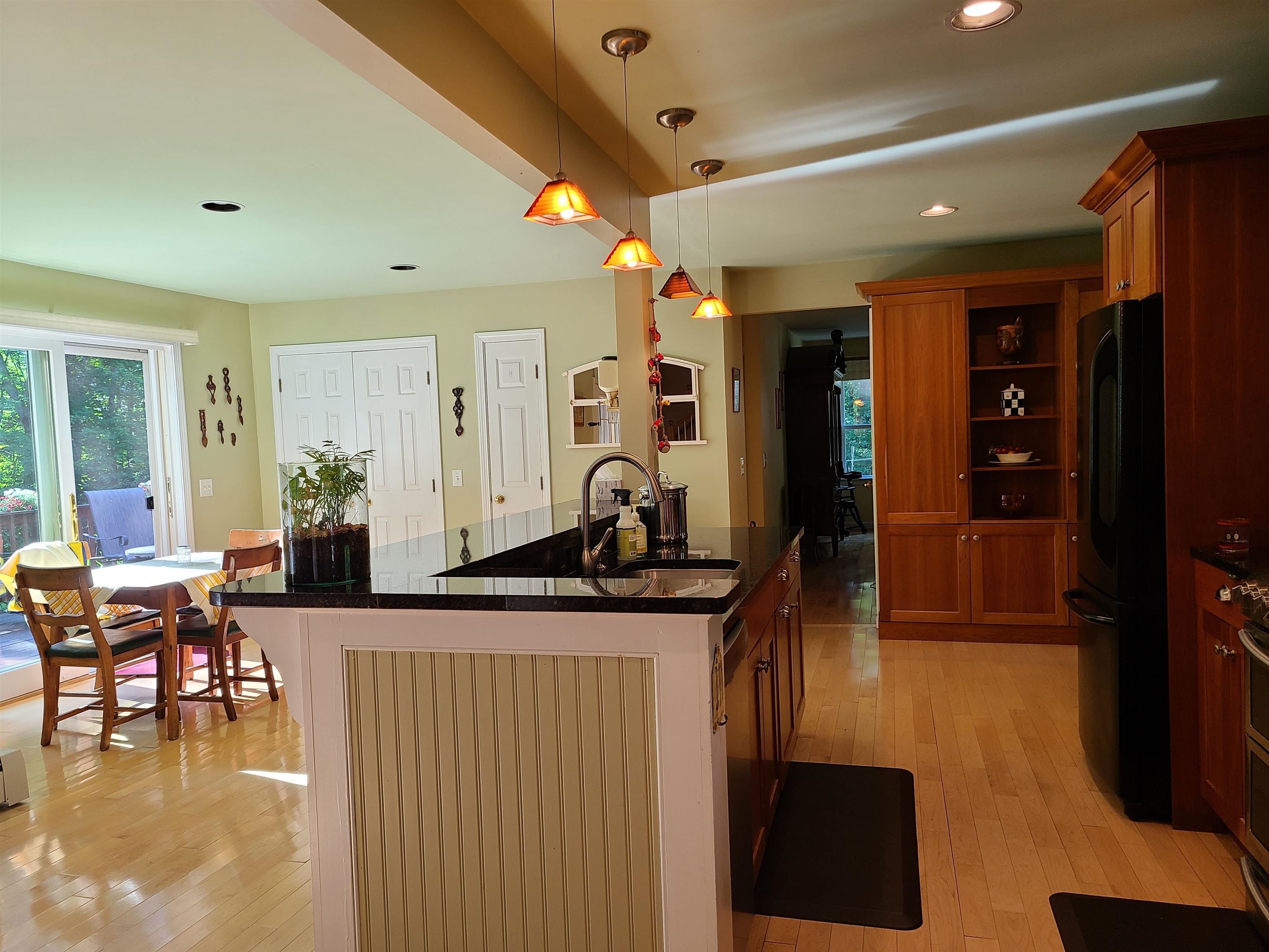 464 Hillcrest Road Manchester, VT 05255 - Photo 12 of 28 Gallery Image 12