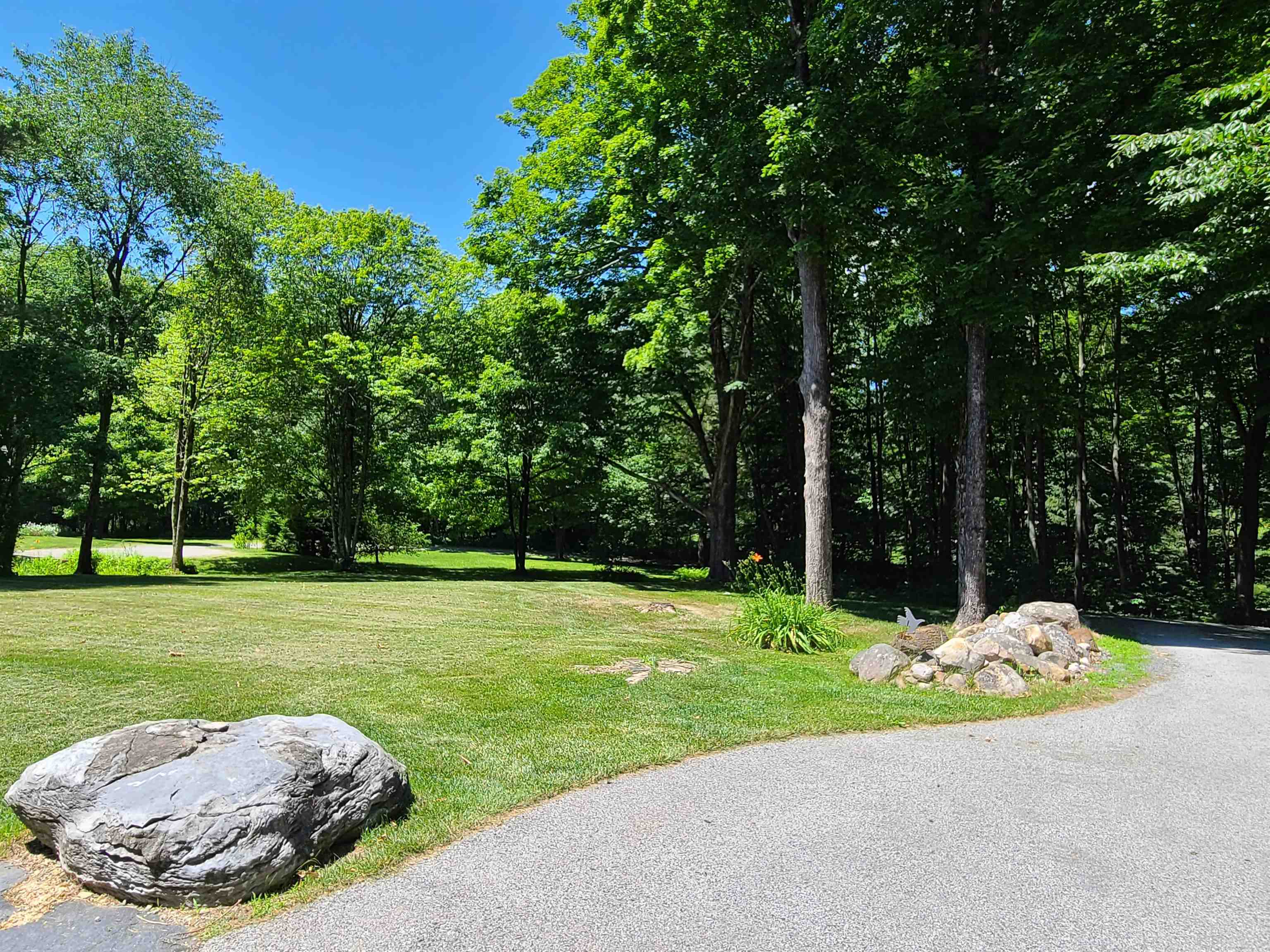 464 Hillcrest Road Manchester, VT 05255 - Photo 2 of 28 Gallery Image 2