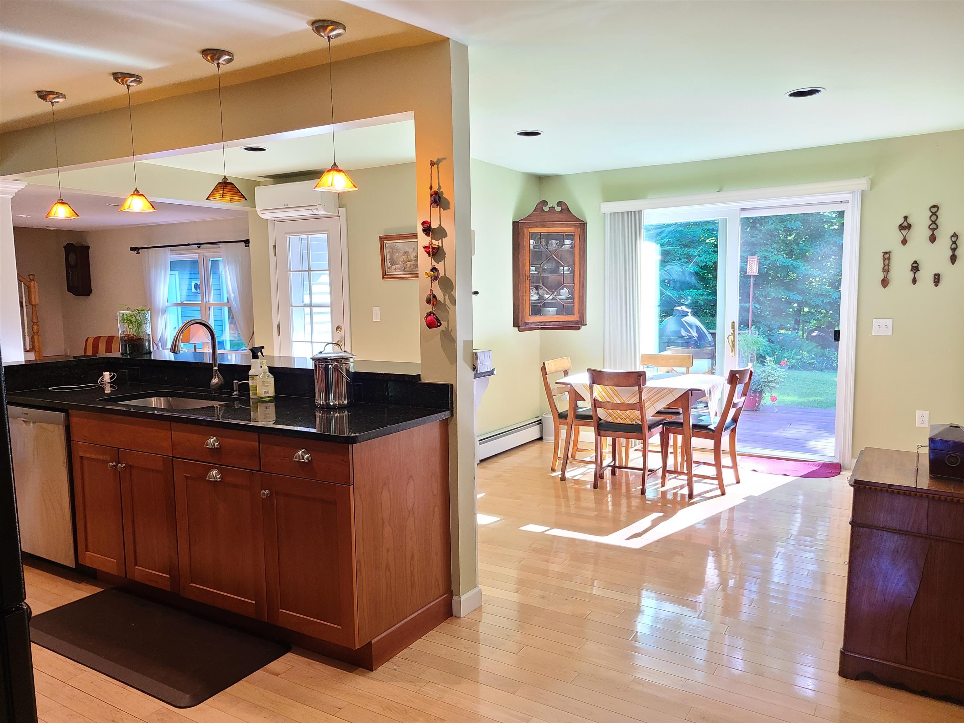 464 Hillcrest Road Manchester, VT 05255 - Photo 9 of 28 Gallery Image 9