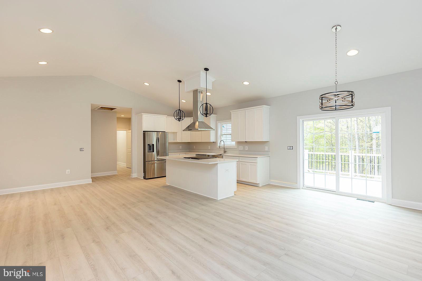 520 North Timber Ridge Road Cross Junction, VA 22625 - Photo 5 of 29 Gallery Image 5