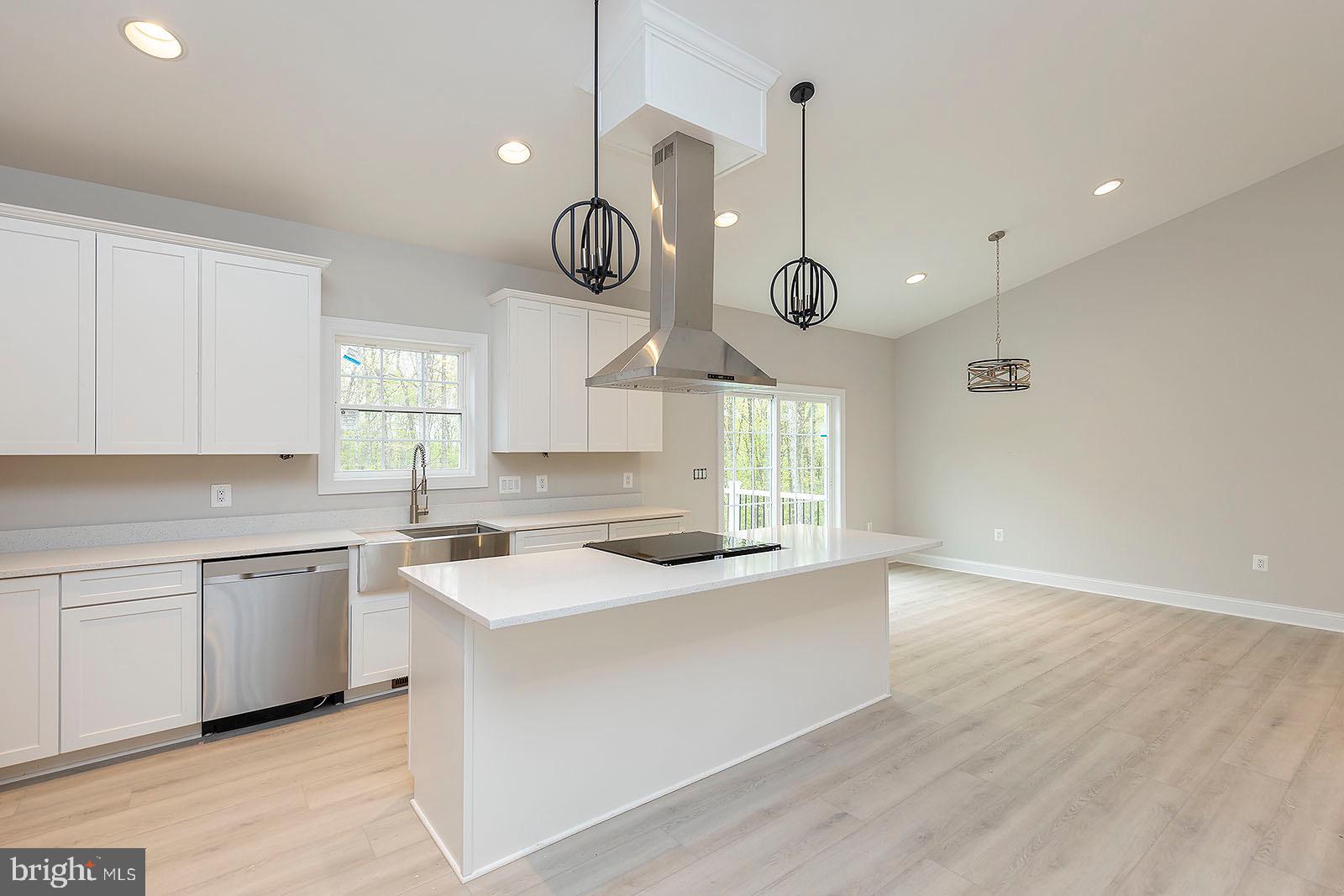 520 North Timber Ridge Road Cross Junction, VA 22625 - Photo 8 of 29 Gallery Image 8