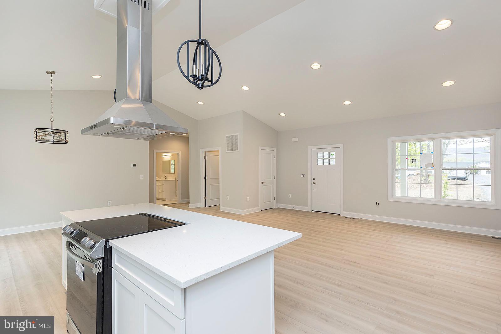 520 North Timber Ridge Road Cross Junction, VA 22625 - Photo 9 of 29 Gallery Image 9