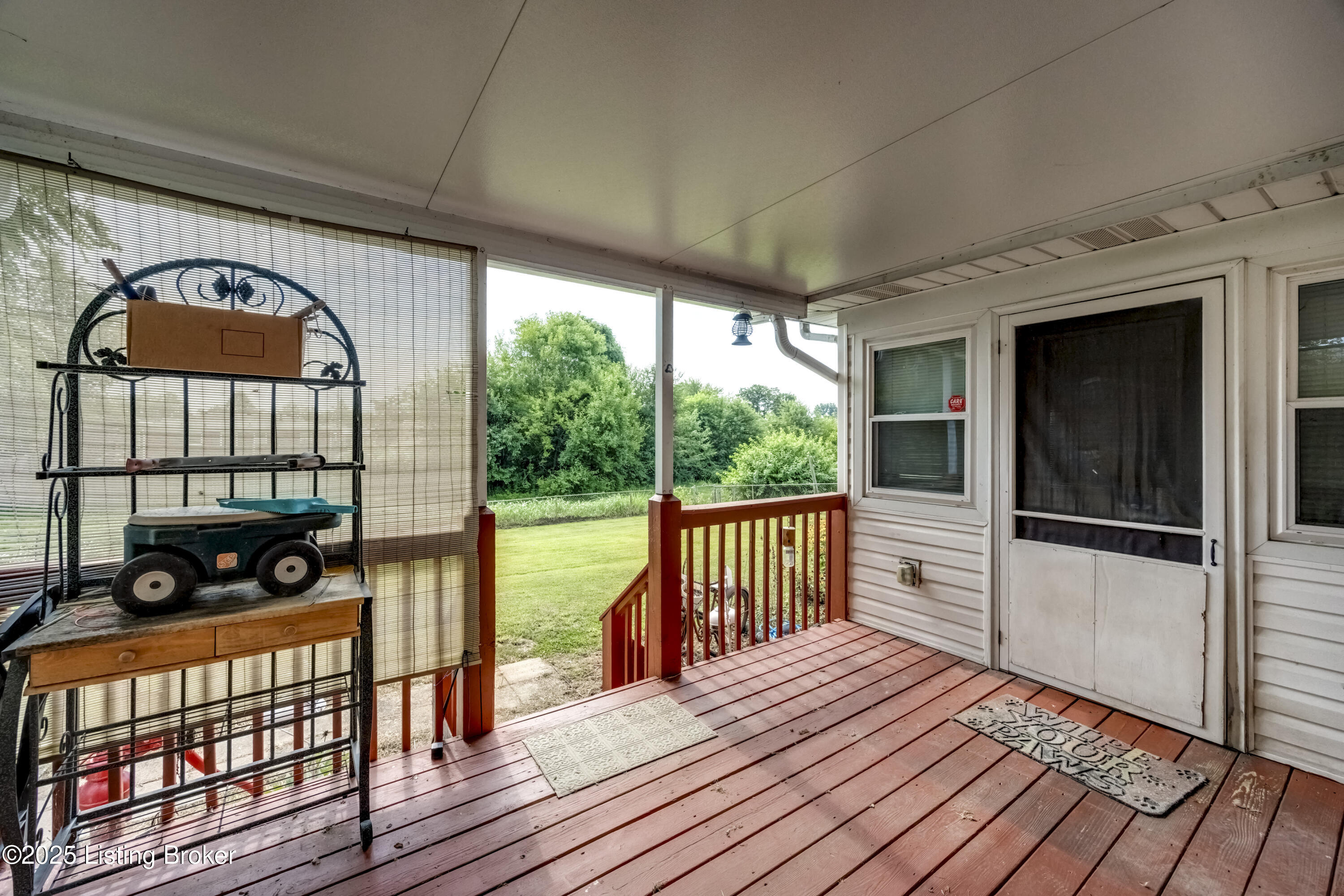 8209 Terry Road Louisville, KY 40258 - Photo 52 of 64 2Y0A7059-A