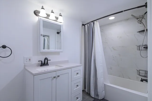 $309,000 | 130 Curtis Avenue, Rutland, VT 05701