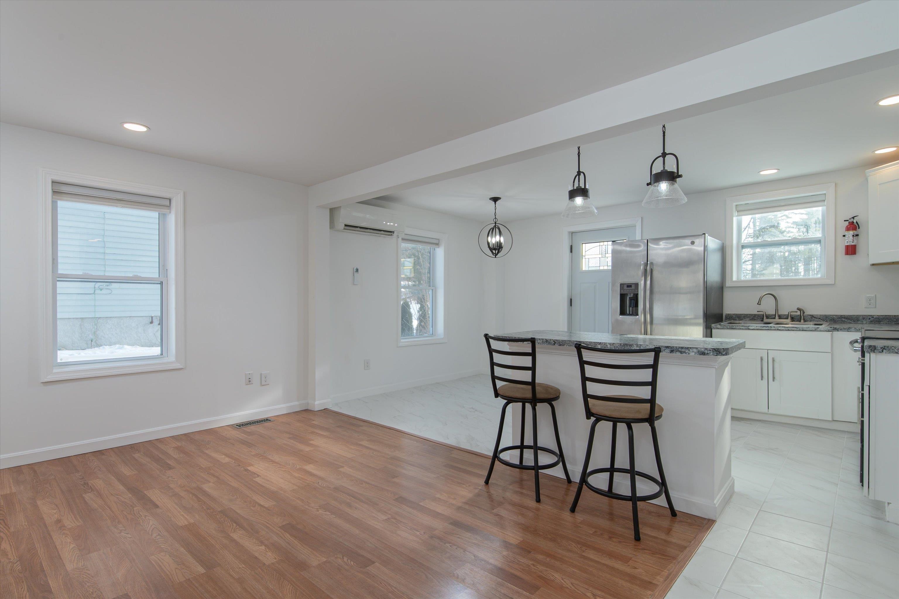 130 Curtis Avenue Rutland, VT 05701 - Photo 3 of 32