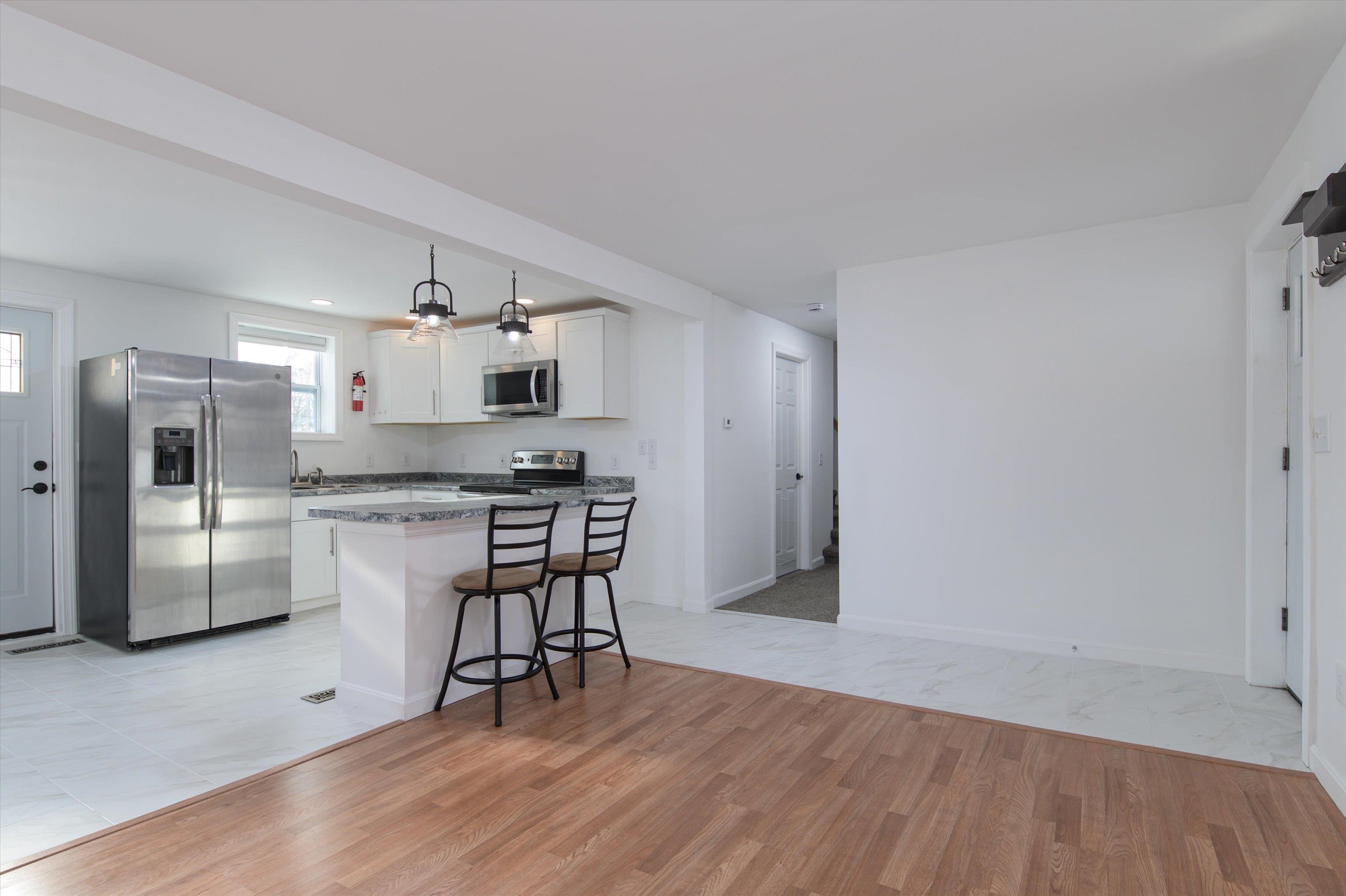 130 Curtis Avenue Rutland, VT 05701 - Photo 4 of 32