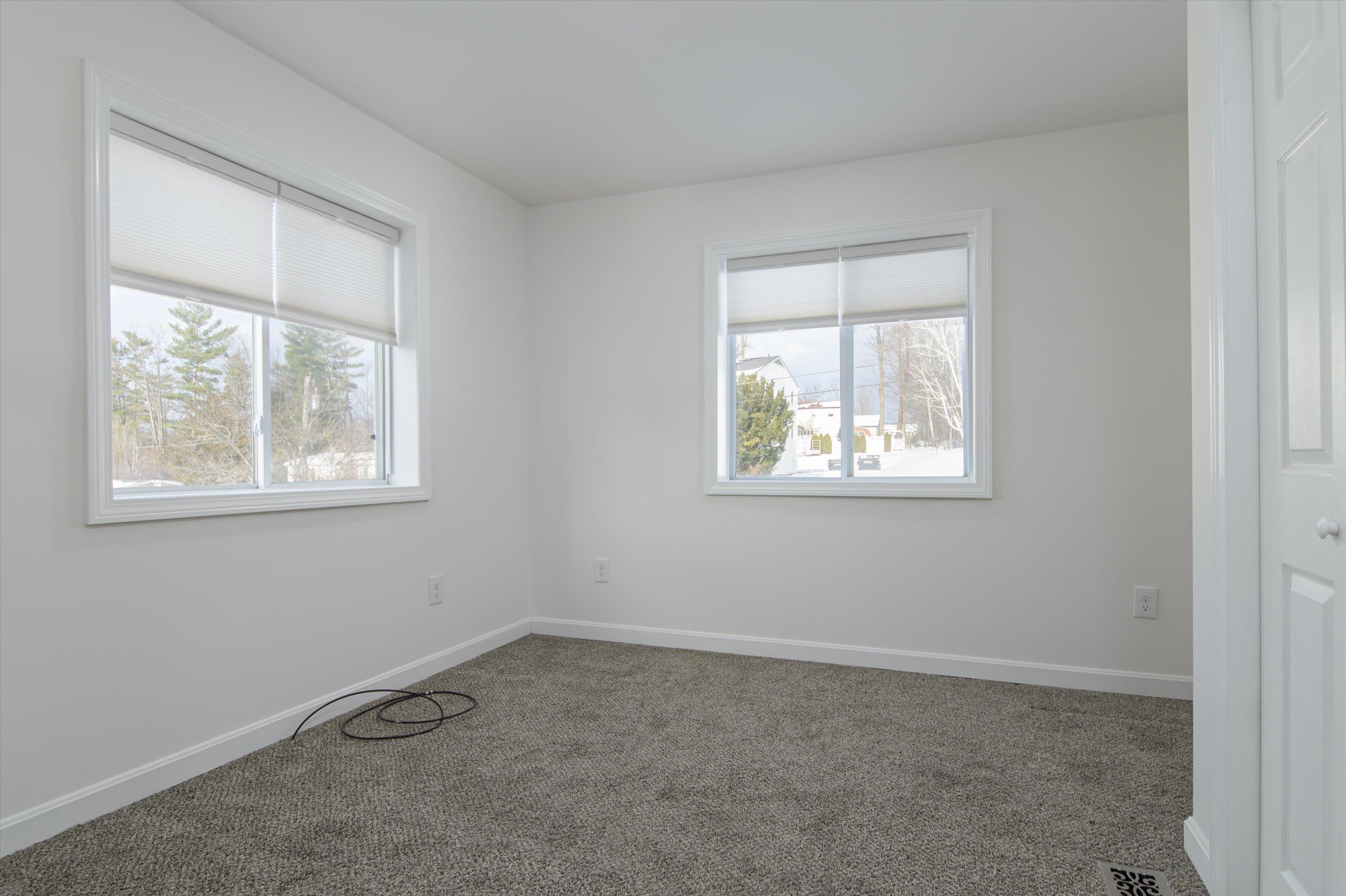 130 Curtis Avenue Rutland, VT 05701 - Photo 9 of 32