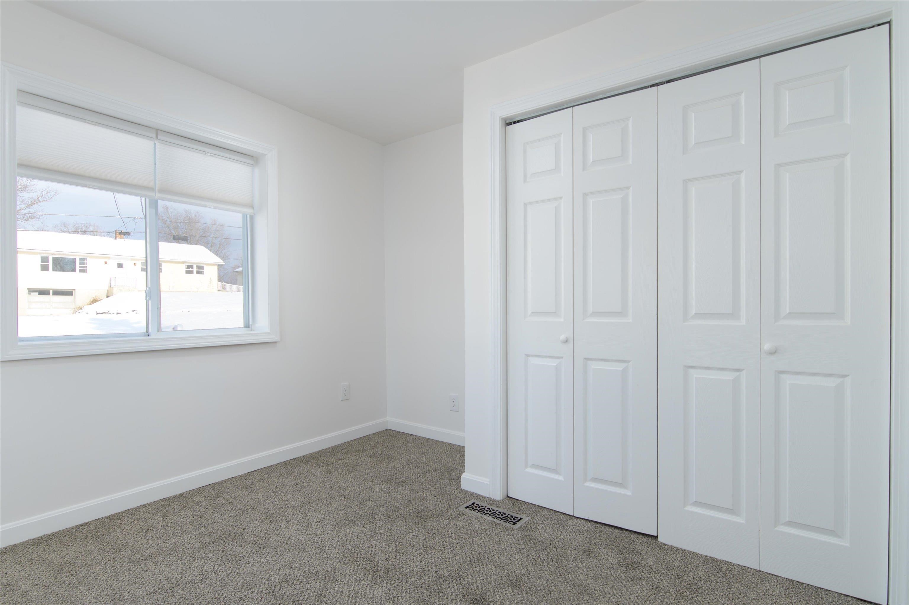 130 Curtis Avenue Rutland, VT 05701 - Photo 10 of 32