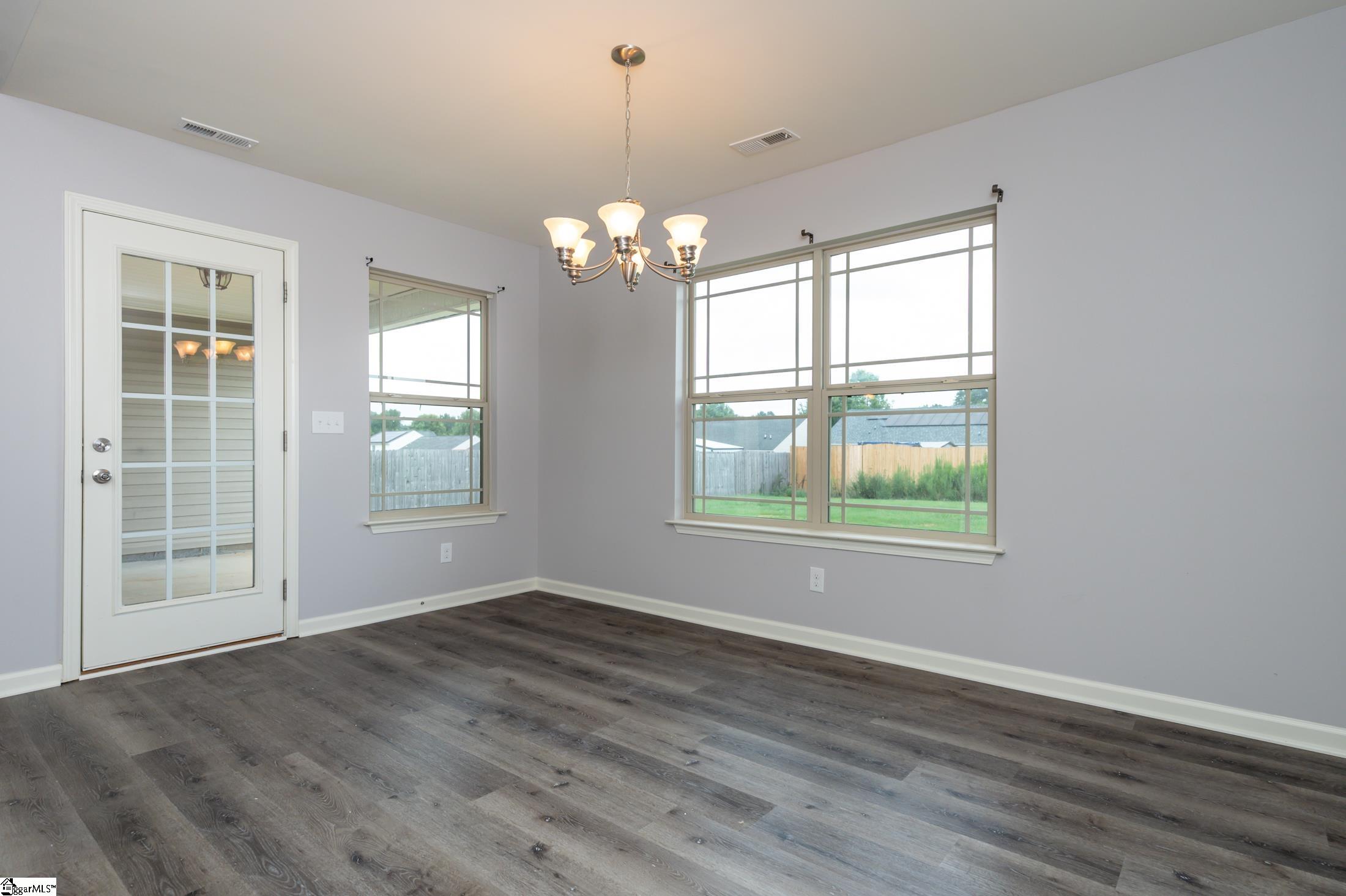 305 Catterick Way Fountain Inn, SC 29644 - Photo 12 of 31 Gallery Image 12