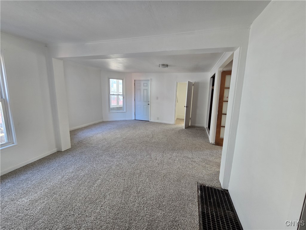 460 Shonnard Street Syracuse, NY 13204 - Photo 14 of 45