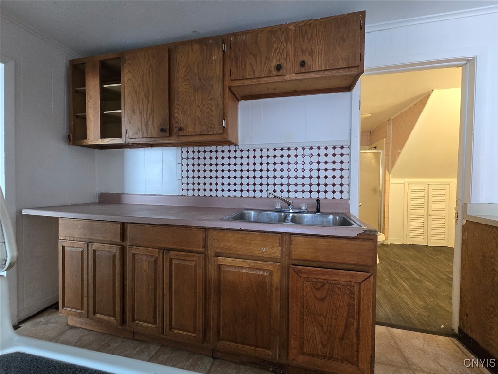 460 Shonnard Street Syracuse, NY 13204 - Photo 17 of 45