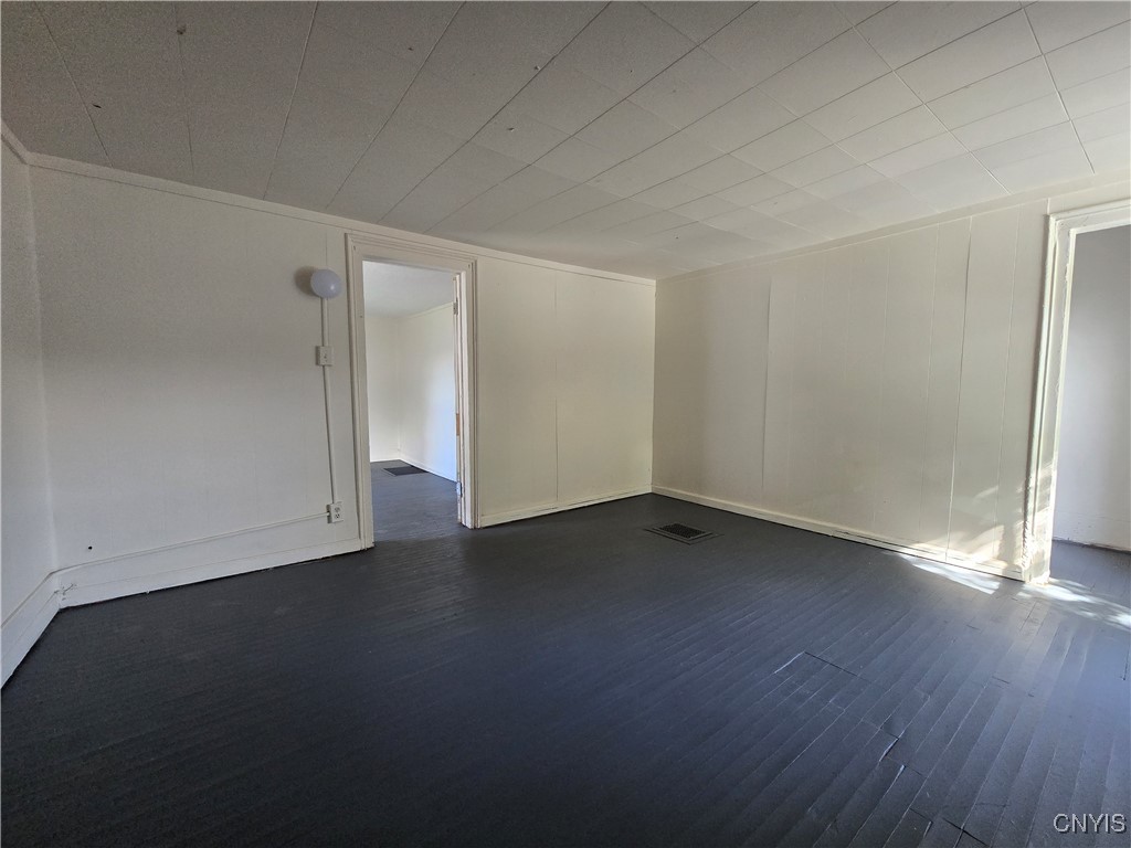 460 Shonnard Street Syracuse, NY 13204 - Photo 35 of 45