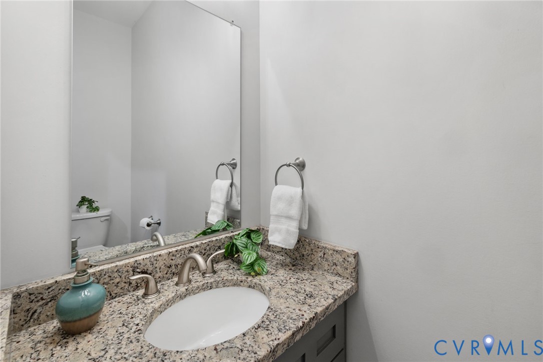 3269 Lowry Road Columbia, VA 23038 - Photo 14 of 57 Half bath
