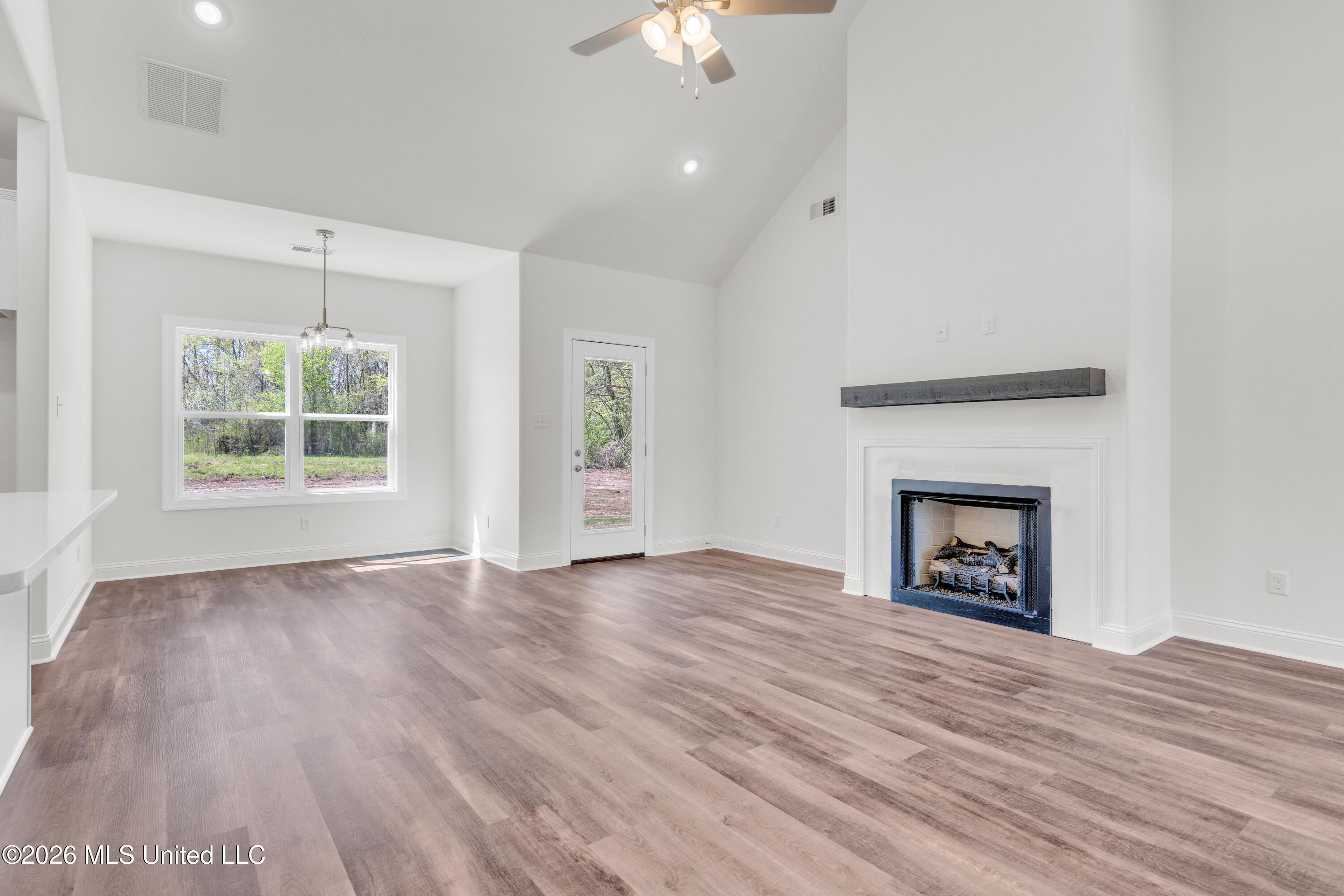 347 Centerline Roper Loop Byhalia, MS 38611 - Photo 9 of 25 A1_01178