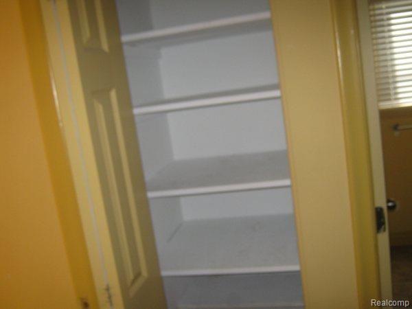 2245 Walton Blvd., Unit 52 Rochester, MI 48309 - Photo 12 of 13 IMG_2363