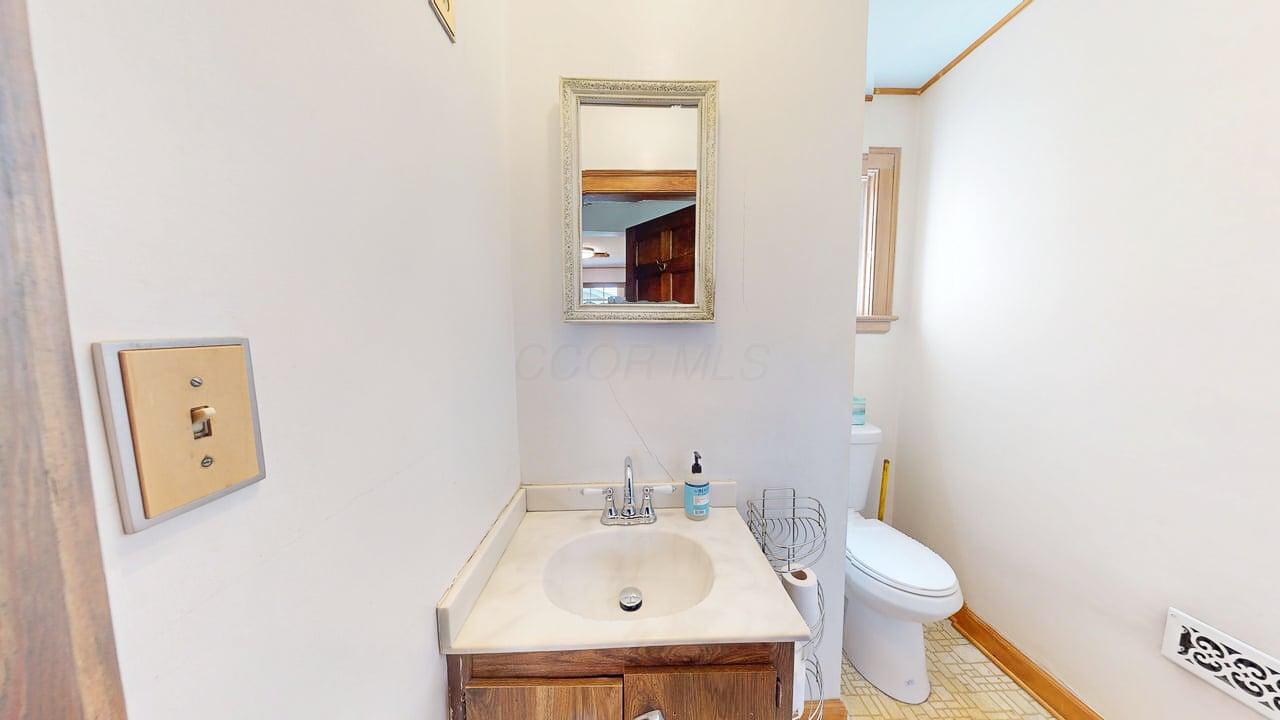 247 South Ardmore Road Columbus, OH 43209 - Photo 16 of 55 247 S Ardmore12