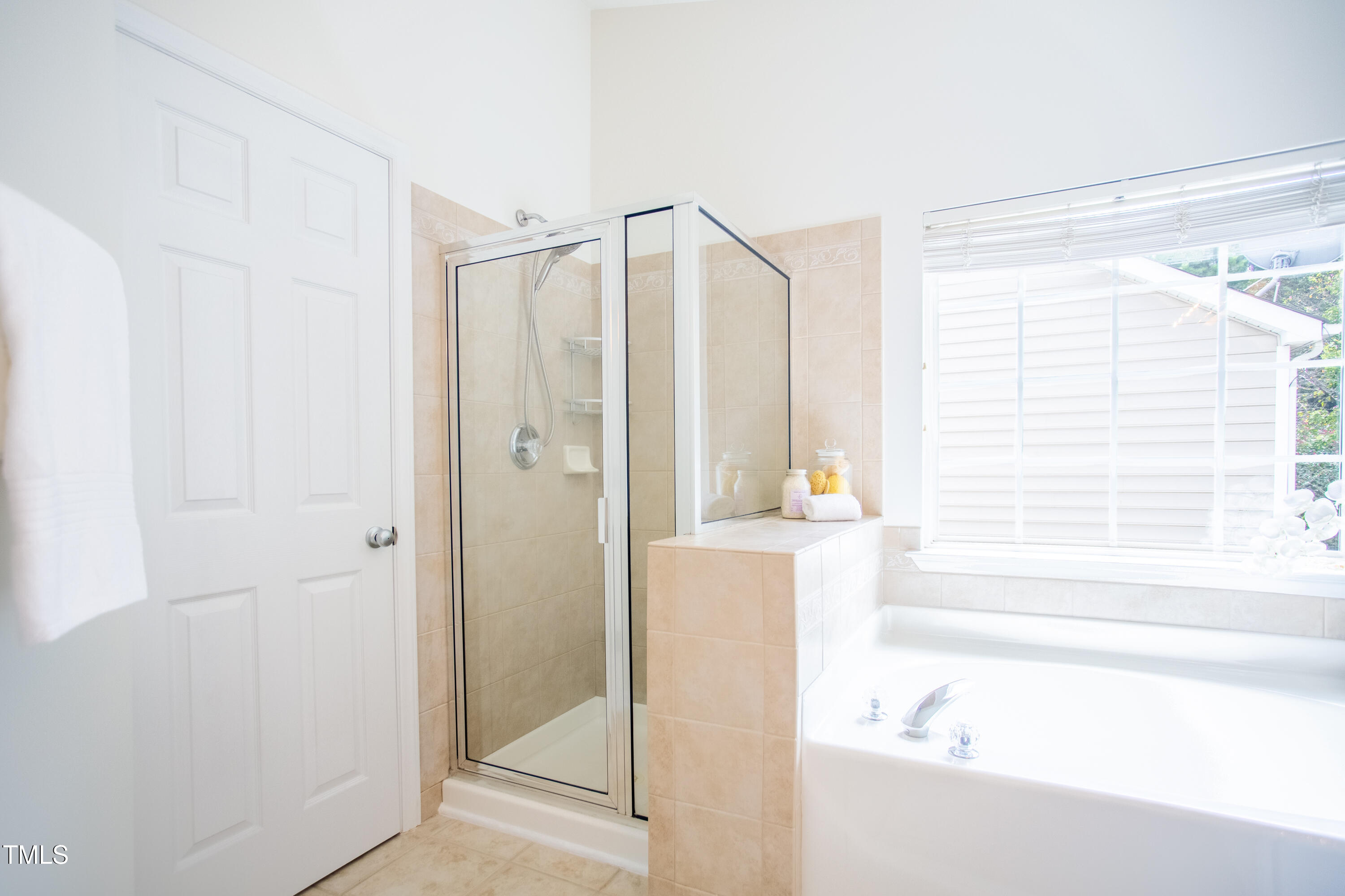 8209 Shadow Stone Court Raleigh, NC 27613 - Photo 39 of 49 RF090925-40