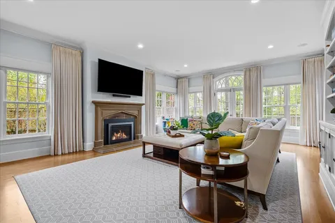 $2,795,000 | 127 Glenwood Avenue, Winnetka, IL 60093