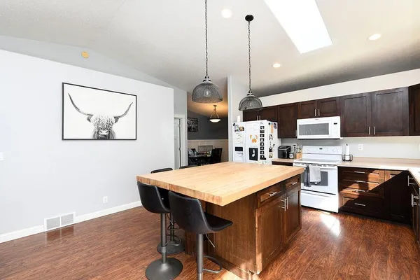 $289,000 | 4254 39 1/2 Avenue South, Fargo, ND 58104