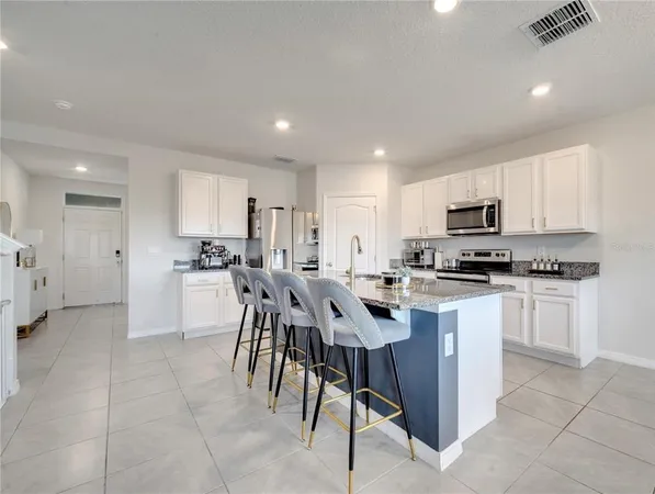 $2,550 | 417 Noble Avenue, Davenport, FL 33837