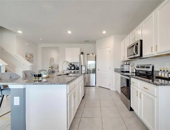 $2,550 | 417 Noble Avenue, Davenport, FL 33837