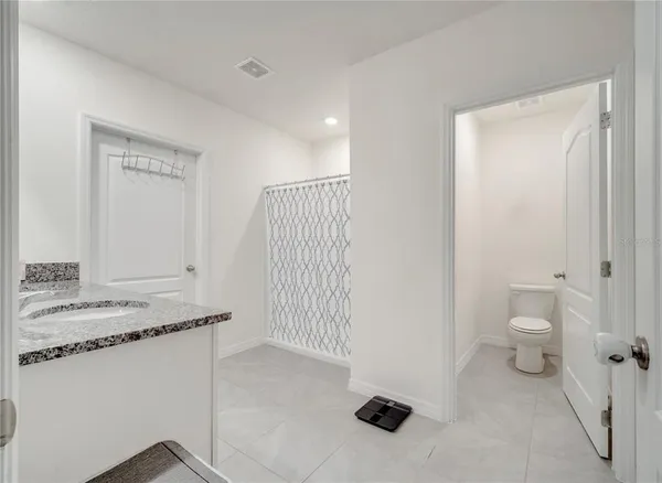 $2,550 | 417 Noble Avenue, Davenport, FL 33837