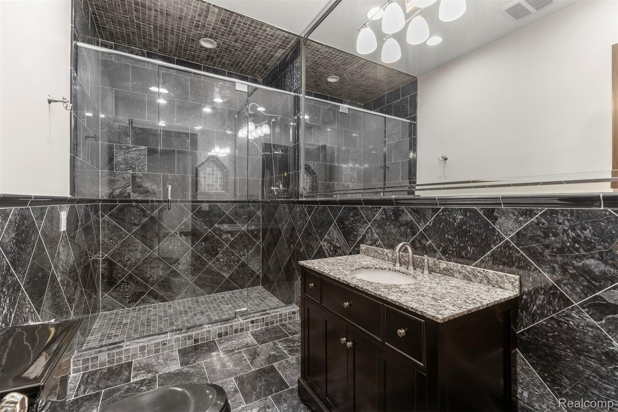 18585 Sheldon Road Northville, MI 48168 - Photo 65 of 98 86.jpg