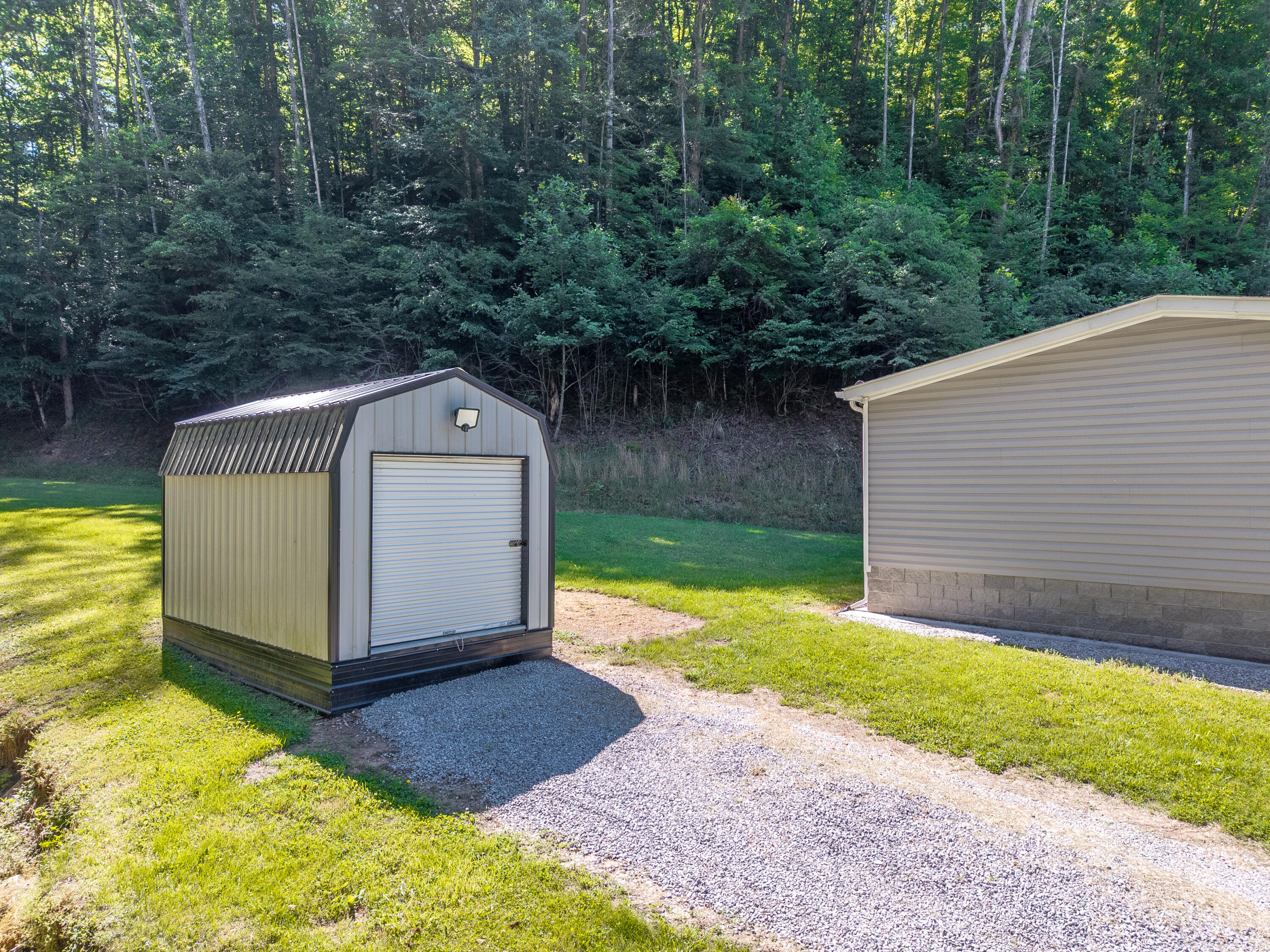 3750 Hunting Creek Road Rousseau, KY 41366 - Photo 44 of 52 DJI_20260603104546_0019_D-HDR