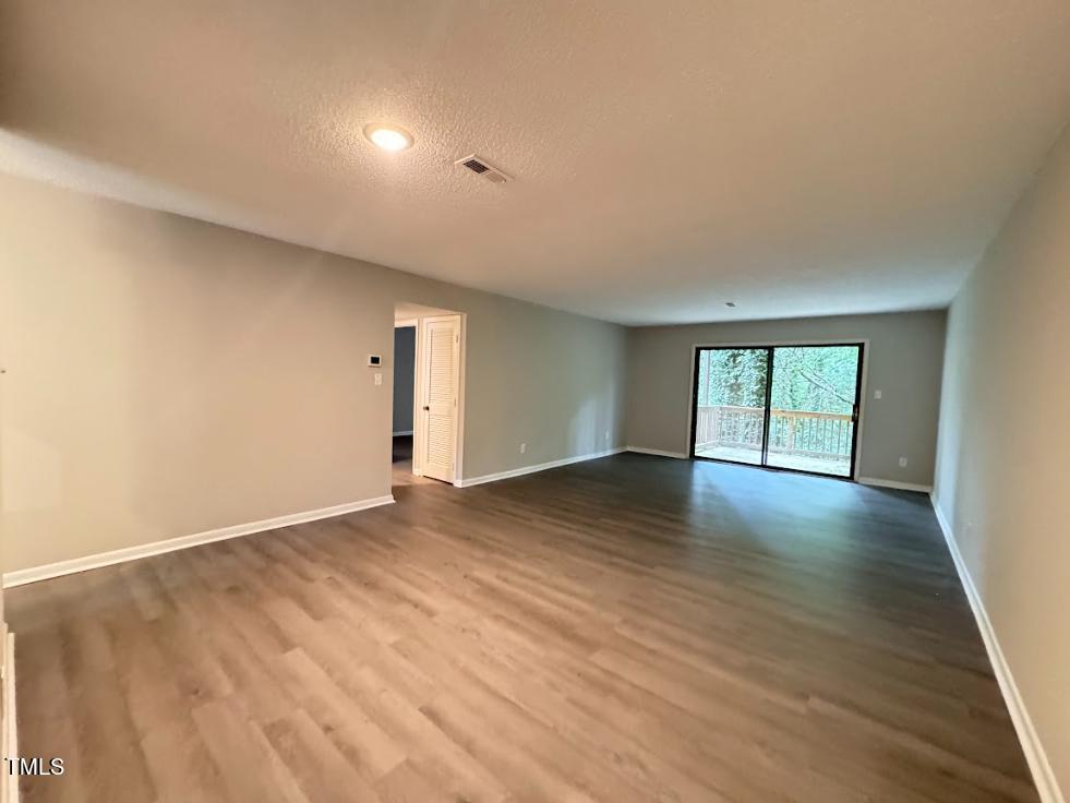 Living Room 2 649 Pine Ridge Place Scott