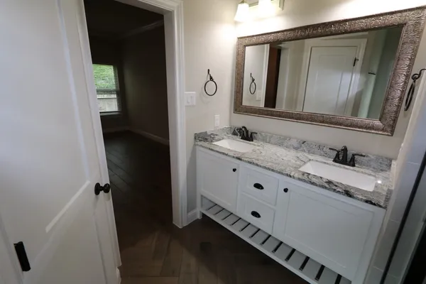 $2,850 | 150 Harbour Town Circle, Montgomery, TX 77356