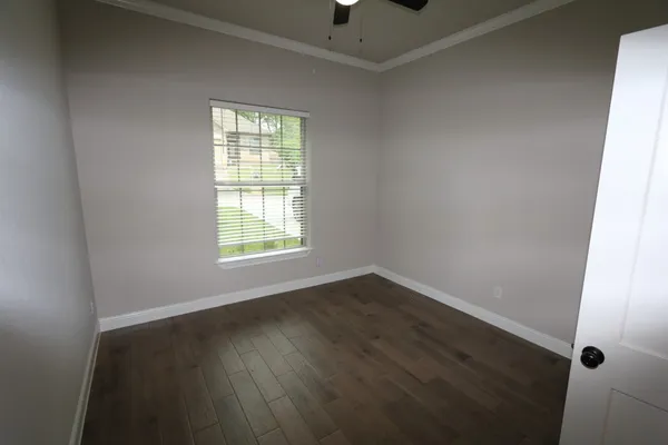 $2,850 | 150 Harbour Town Circle, Montgomery, TX 77356