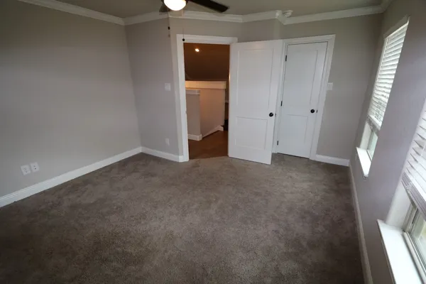 $2,850 | 150 Harbour Town Circle, Montgomery, TX 77356