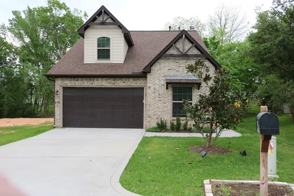 $2,850 | 150 Harbour Town Circle, Montgomery, TX 77356