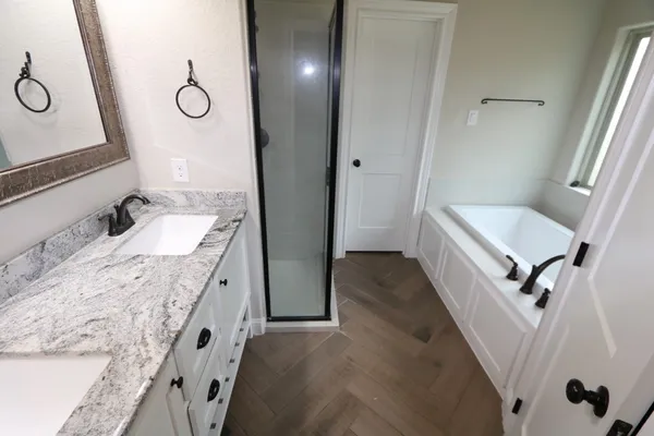 $2,850 | 150 Harbour Town Circle, Montgomery, TX 77356