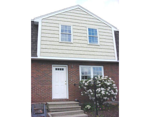 24 Rockingham Street, Unit 215 Lowell, MA 01852 - Photo 1 of 1 Gallery Image 1