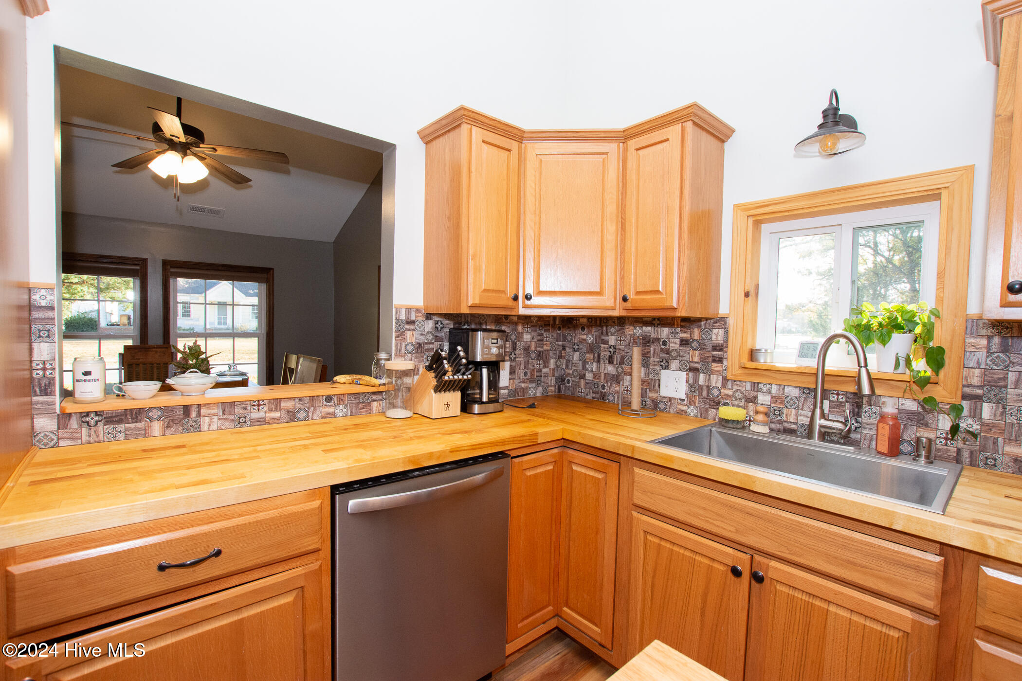 166 Verona Road Jacksonville, NC 28540 - Photo 18 of 52 Kitchen