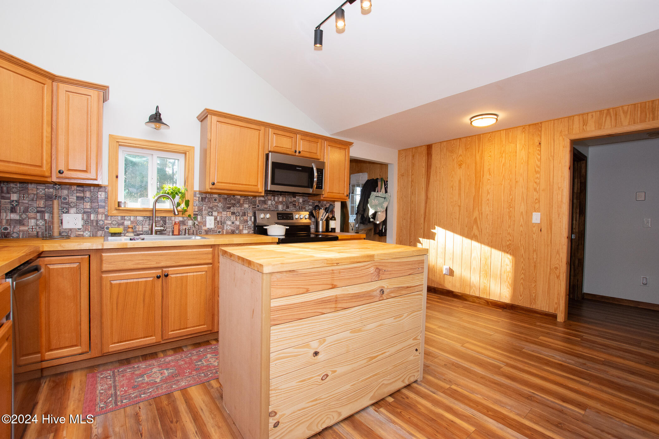 166 Verona Road Jacksonville, NC 28540 - Photo 20 of 52 Kitchen