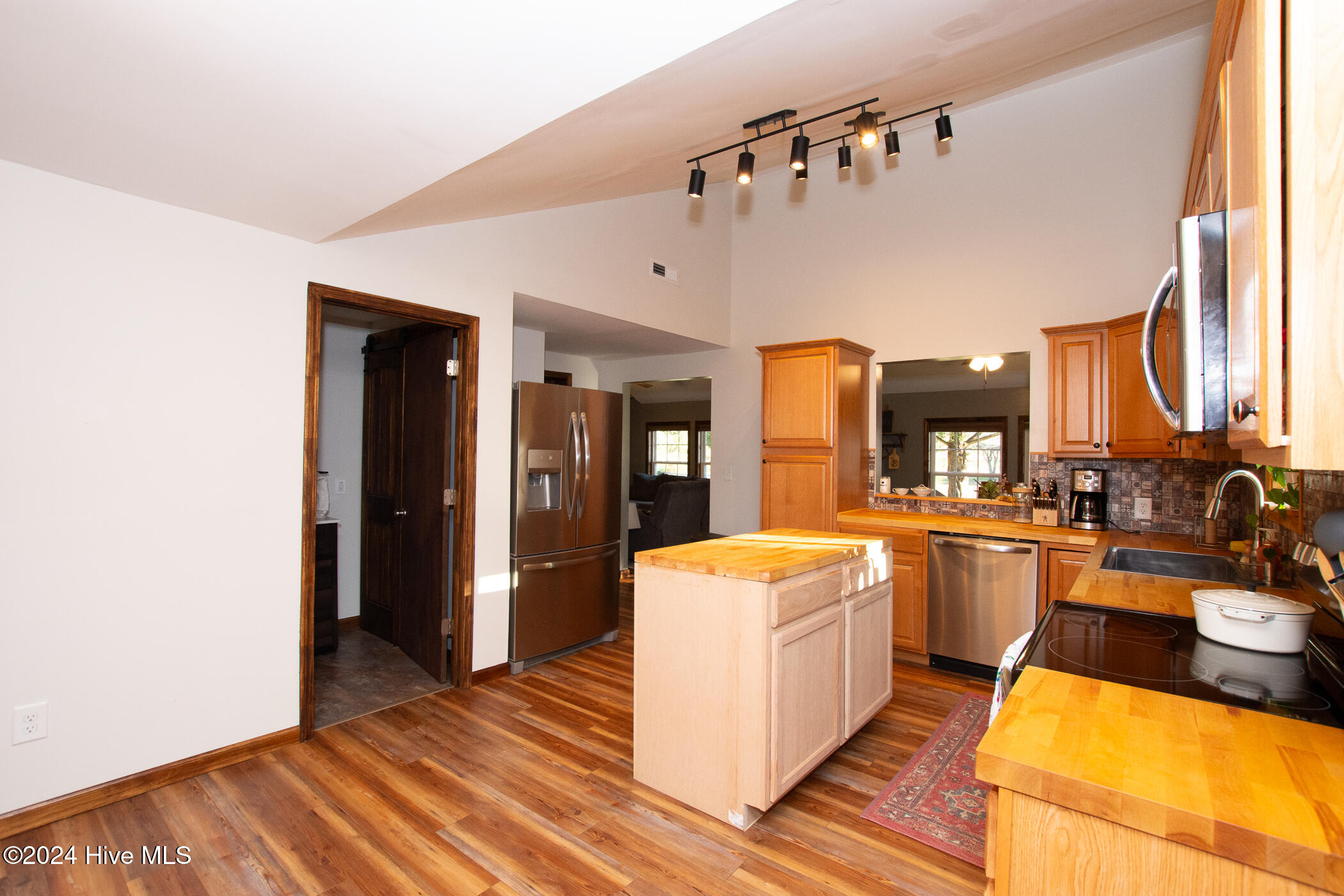 166 Verona Road Jacksonville, NC 28540 - Photo 22 of 52 Kitchen