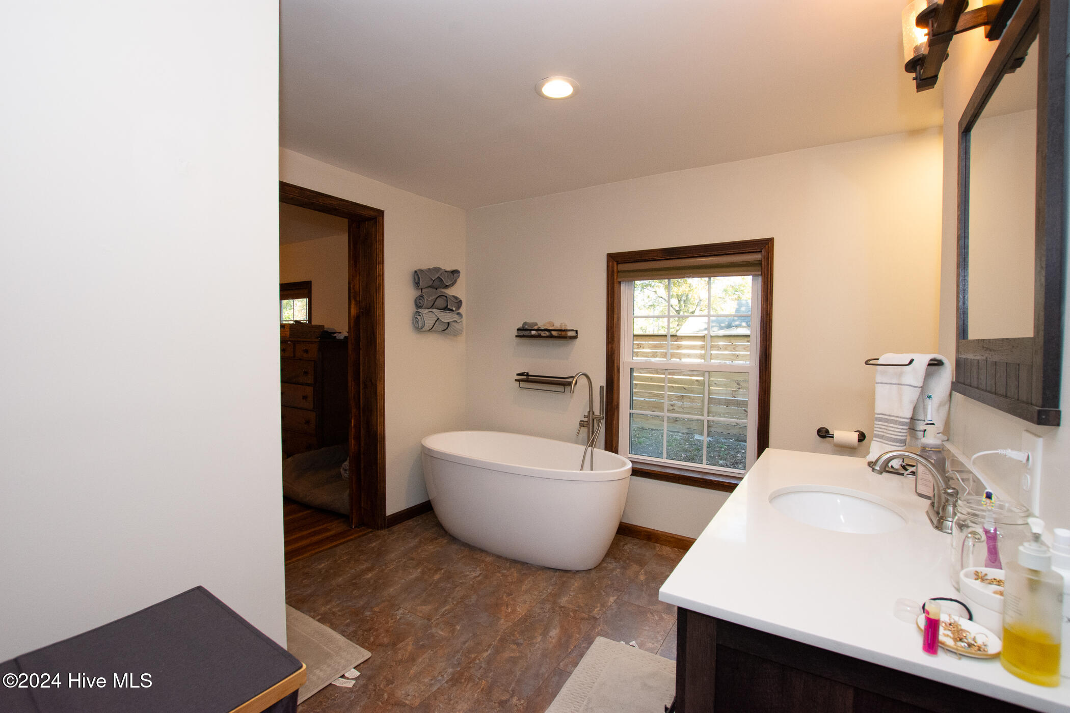 166 Verona Road Jacksonville, NC 28540 - Photo 23 of 52 Entering primary bathroom