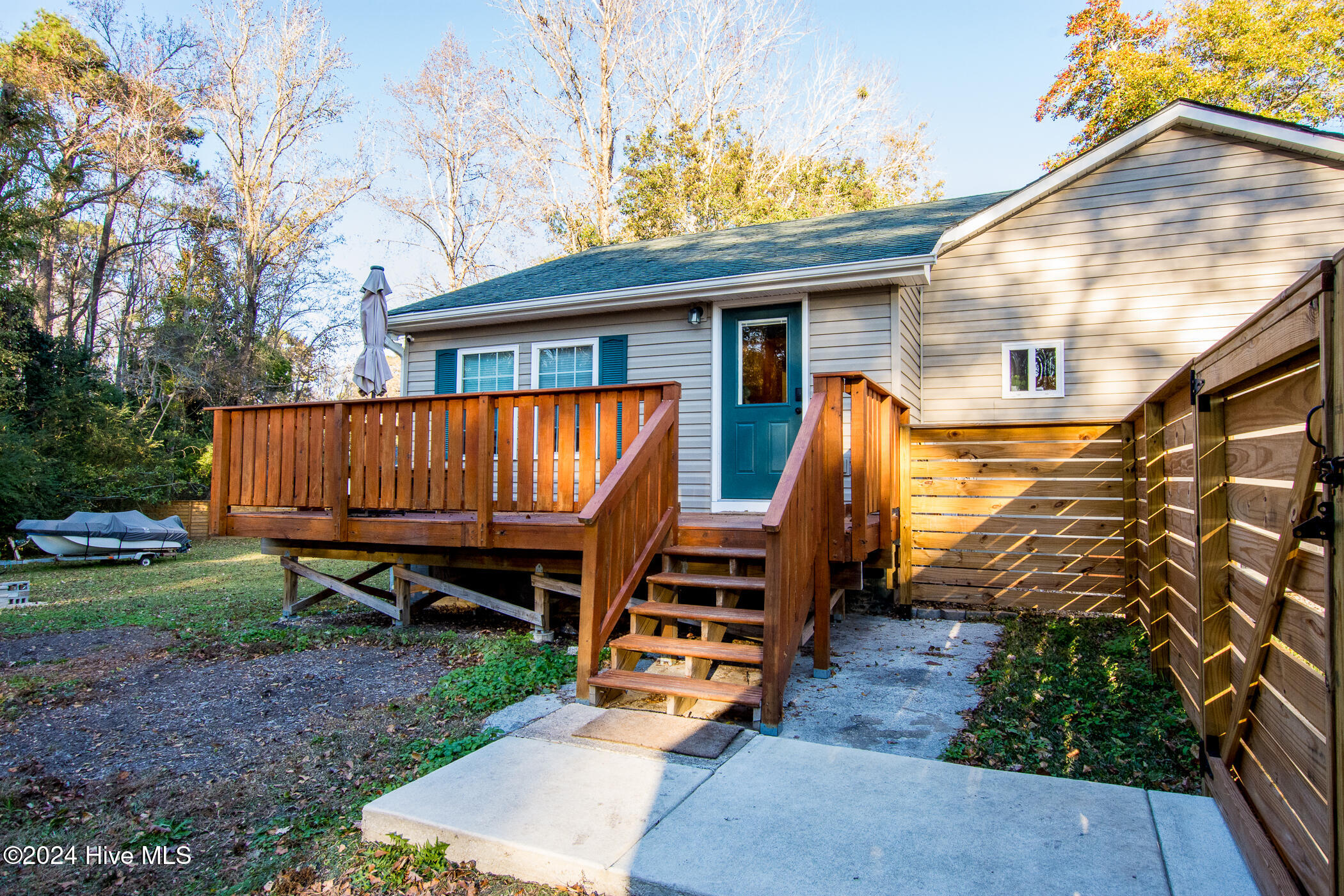 166 Verona Road Jacksonville, NC 28540 - Photo 40 of 52 Side deck to mudroom